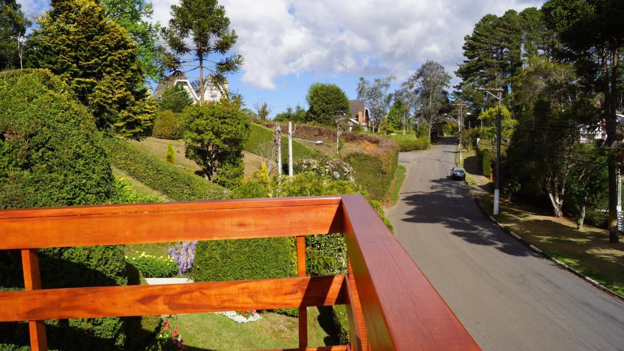 Pousada Chateau Colinas Campos do Jordao Exterior photo